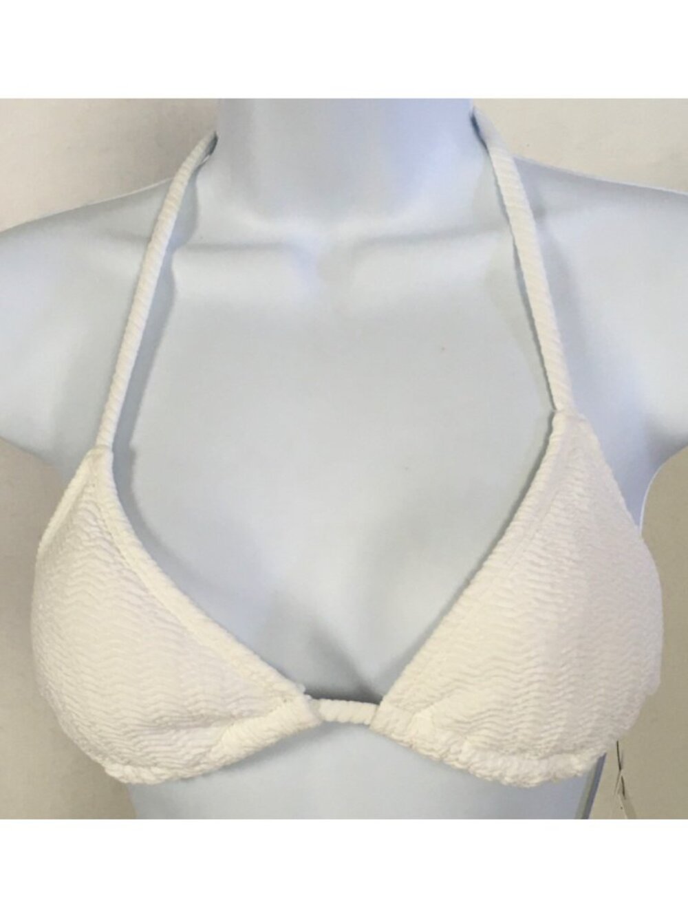 No Boundaries Bikini Top Size XS 0 to 2 White Removable Pads New with tags
